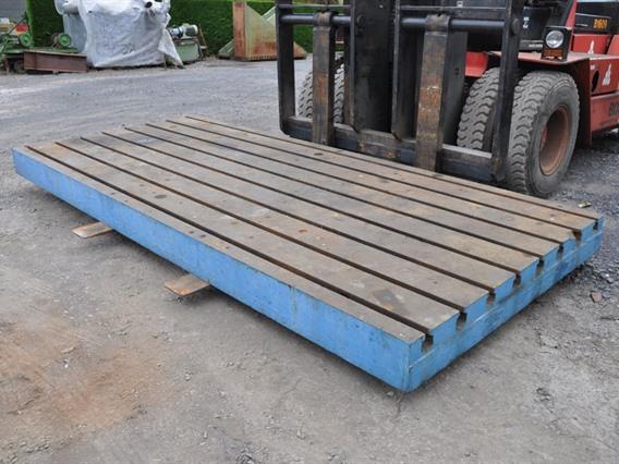 T-slot Table 4490 x 1990 x 240 mm