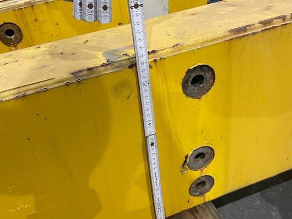 Demag 2 Demag 3.2 ton hoists and 2 side supports