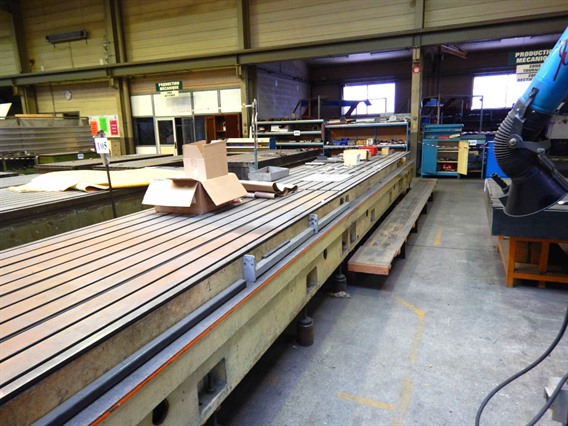 T-slot Table 8970 x 1370 x 640 mm