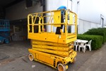 Grove scissor lift