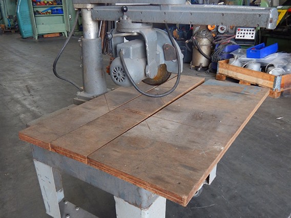 Rockwell sandwich panel saw