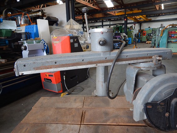 Rockwell sandwich panel saw