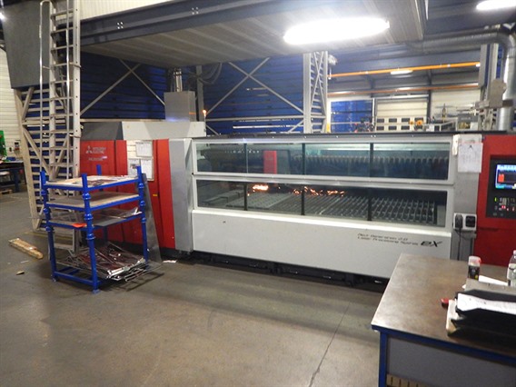 Mitsubishi 3000 x 1500 mm 4,5 kW