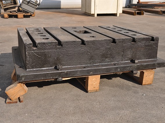 Clamping bloc 865 x 600 x 200 mm