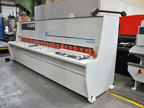 LVD IST-E 4100 x 6 mm CNC