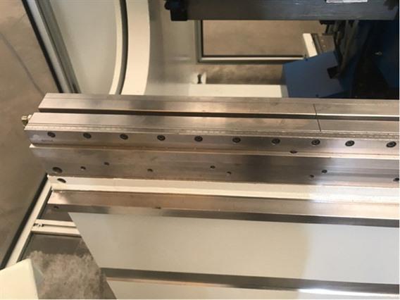 Trumpf Trumabend V85 85 ton x 2050 mm CNC