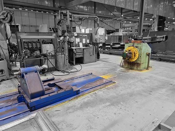 Silvestrini 6 ton welding manipulator