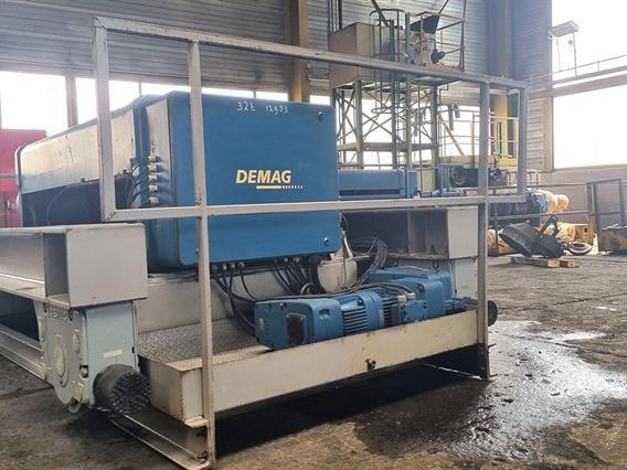 Demag 32 ton x 25 meter