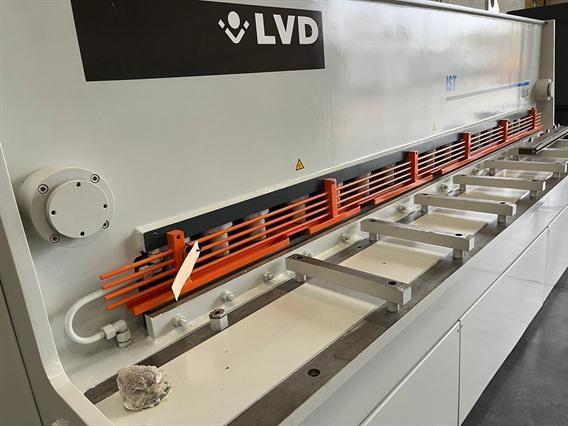 LVD IST 3100 x 6 mm CNC