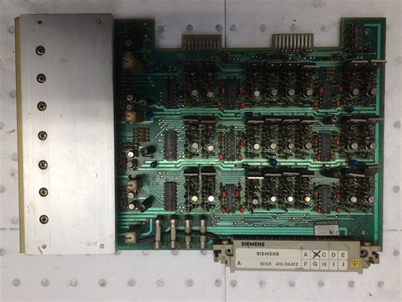 Siemens 6ES5 410-0AA12 (4)-Digital Output Module Circuit B