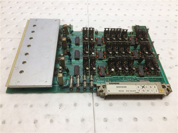 Siemens 6ES5 410-0AA12 (4)-Digital Output Module Circuit B