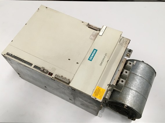 Siemens 6SN1145-1BB00-0EA0, part of the set-E/R-MODUL INT.