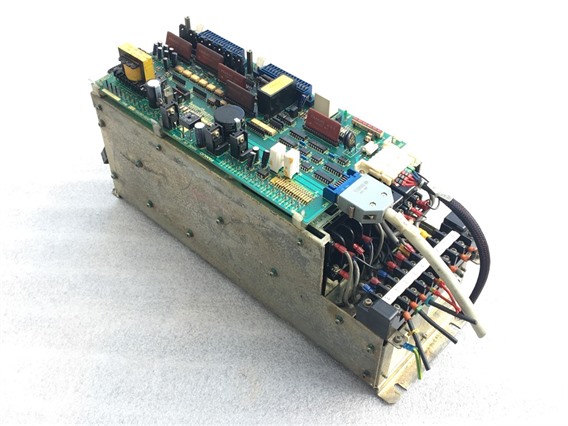 Fanuc A06B-6057-H007 Servo Amplifier (4)-