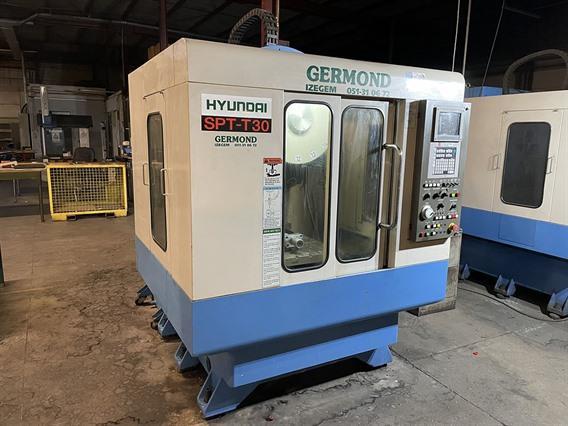 Hyundai SPT-T30 X: 500 - Y: 360 - Z: 300 mm CNC