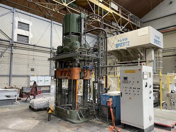 HL 1000 ton 4 column press