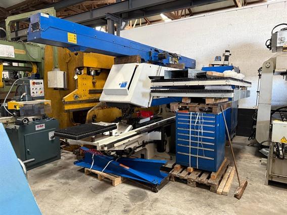Trumpf TruPunch 3000 medium format