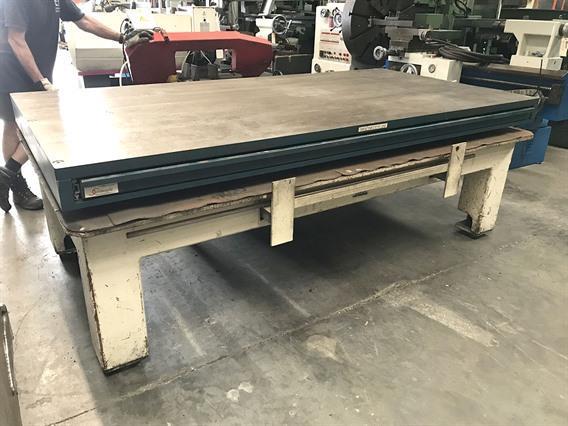 Table 2500 x 1250 mm