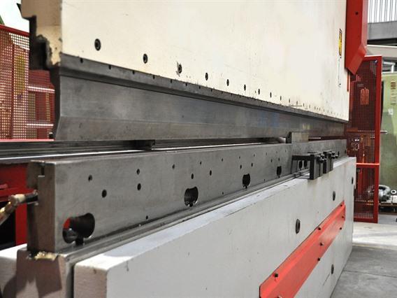 Beyeler Bystronic PR6 200 ton x 4100 mm CNC