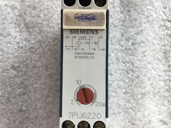 Siemens 7PU 6220 - 7NJ20