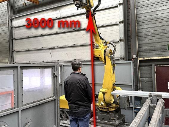 Fanuc Milling Robot X: 10 500 / Y: 3045 / Z: 3500 mm CNC