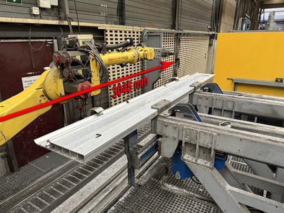 Fanuc Milling Robot X: 10 500 / Y: 3045 / Z: 3500 mm CNC