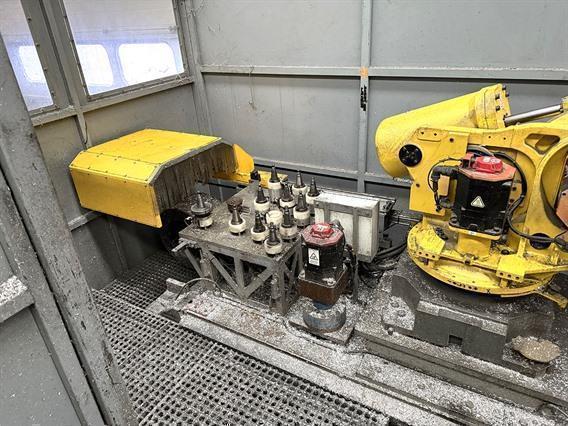 Fanuc Milling Robot X: 10 500 / Y: 3045 / Z: 3500 mm CNC