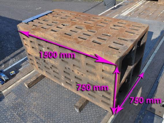 Clamping bloc 1500 x 750 x 750 mm