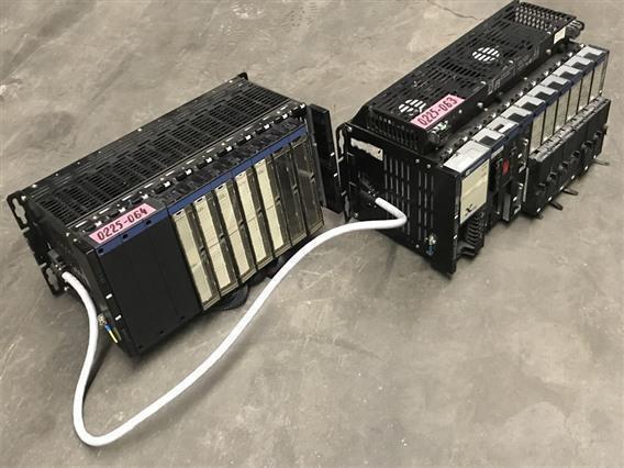 Telemecanique TSXRKN82FD schneider rack TSX 67 40 + CARDS