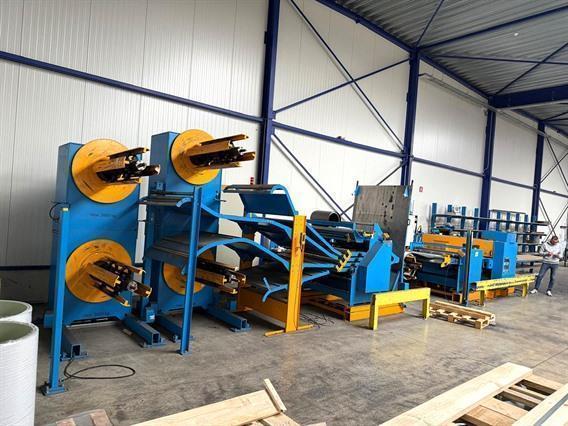 Forstner 1250 x 2 mm slitting & cut to length CNC