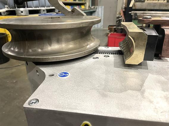 Arlo SPB60 CNC