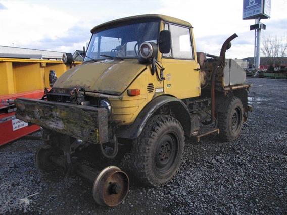 Mercedes UNIMOG