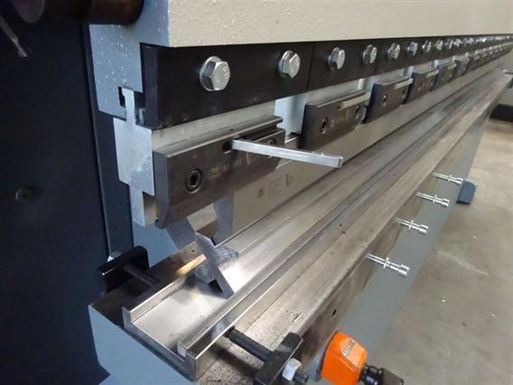 Adaptive tooling Haco-lvd-amada