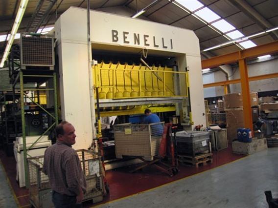 Benelli transfer press 250 ton - 10 steps