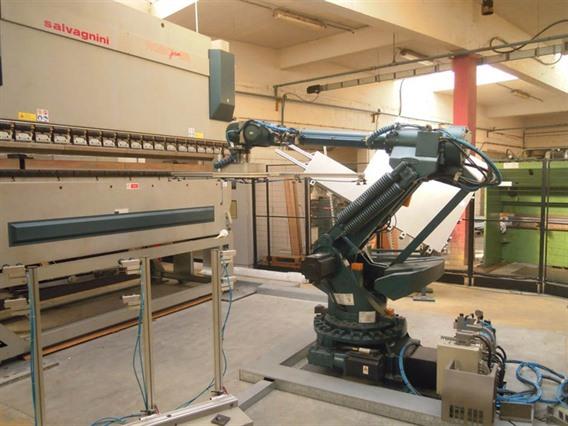 Salvagnini Roboformer 135 ton x 4100 CNC