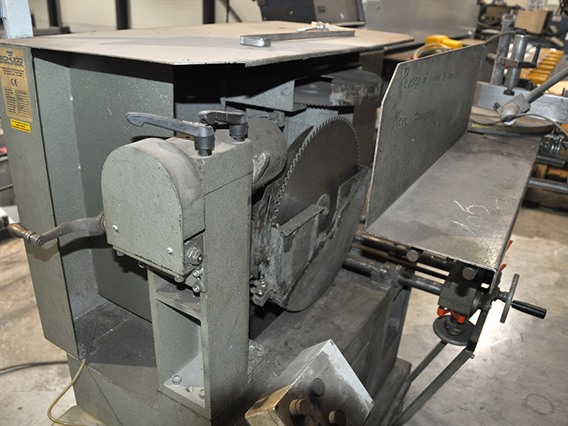 Schüco notching saw