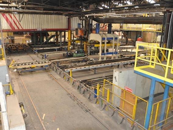 Valette panel press 410 ton