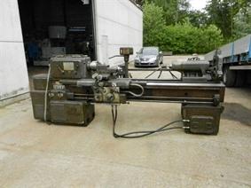 Oerlikon D.25 Ø 575 x 1500 mm, Centre lathes