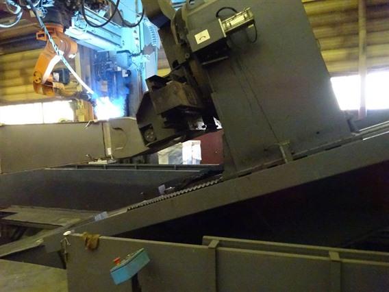 Cloos Romat 310 welding robot for big pieces