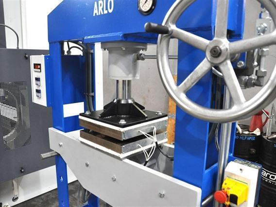 Arlo press heated plates 25 ton