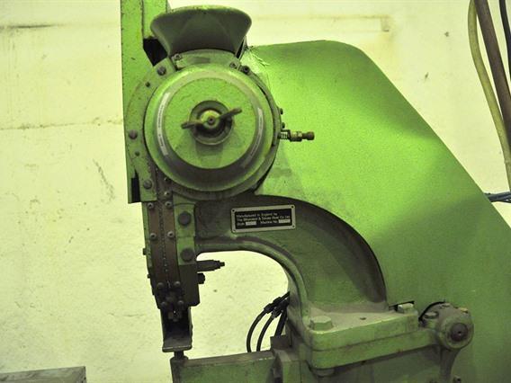 Aylesbury Style 120 - rivet setting machine