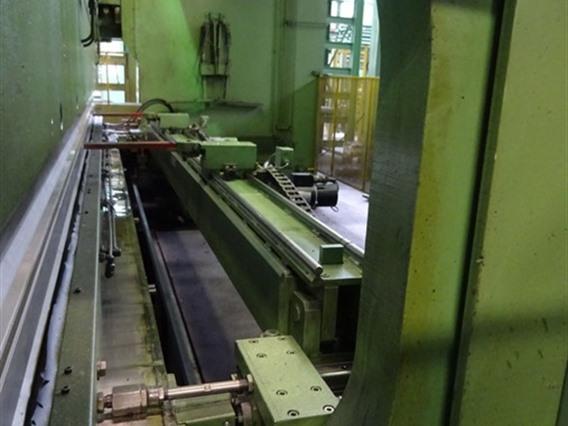 GWF 500 ton x 6100 mm CNC