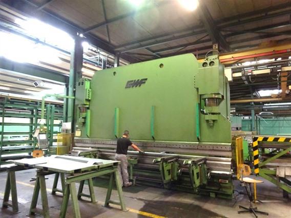 GWF 500 ton x 6100 mm CNC