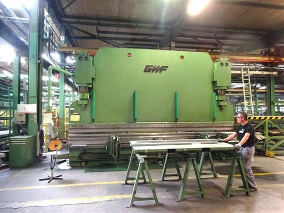 GWF 500 ton x 6100 mm CNC