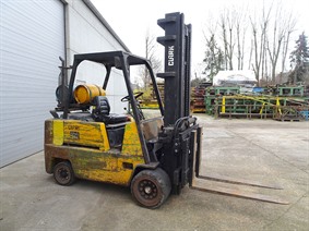 Clark 4 ton, Vehicles (lift trucks - loading - cleaning etc)