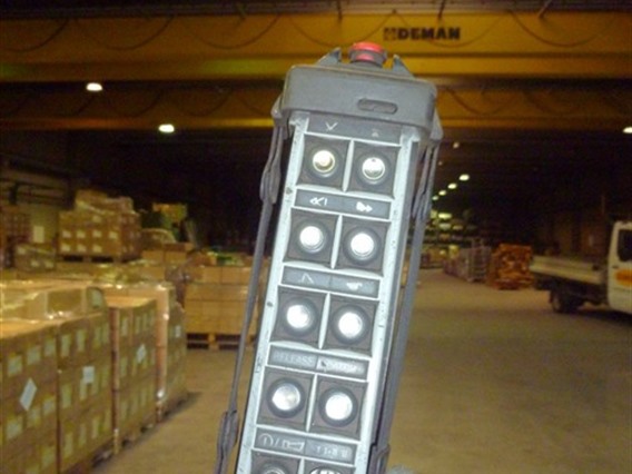 Deman 3,2 ton x 24 900 mm