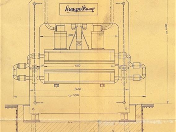 Siempelkamp panel press 470 ton