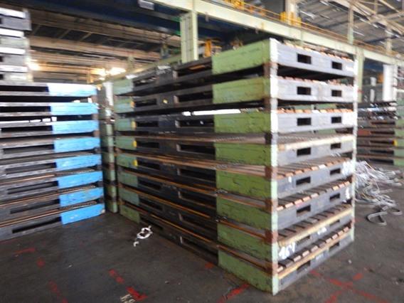 Steel pallets 3200 x 1600 x 200 mm