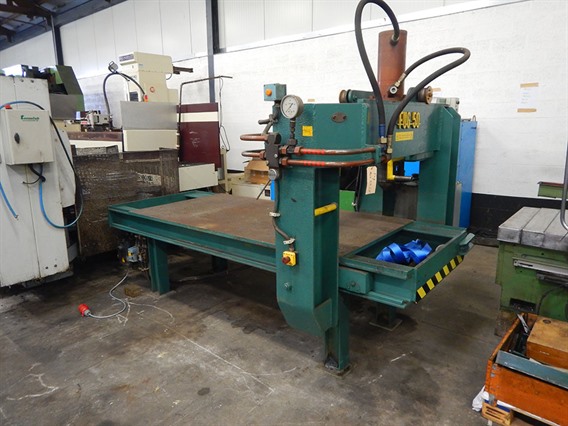 Fug mobile straightening press 50 ton